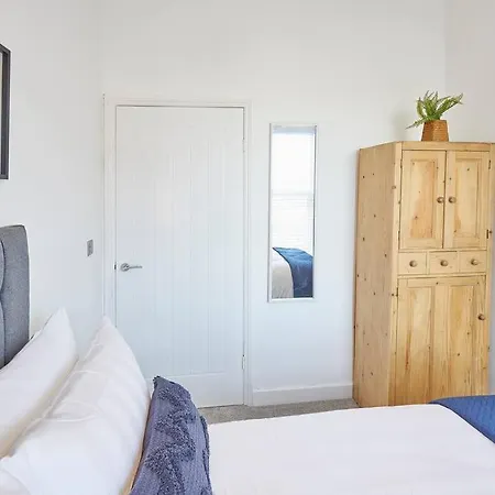 Marshlands 아파트 *